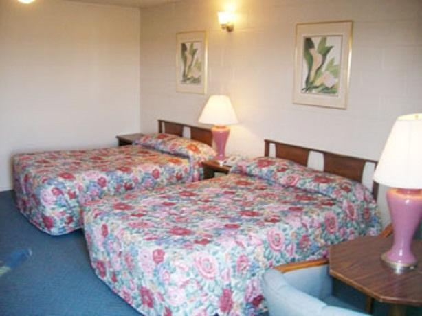 Knights Inn & Suites - Canyon Room photo